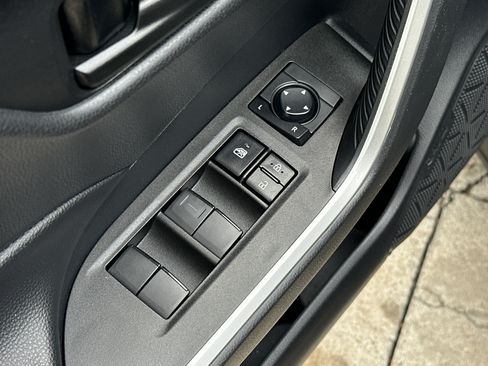 Certified 2023 Toyota RAV4 LE AWD/4WD image 14