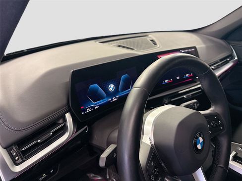 Used 2023 BMW X1 xDrive28i w/ Convenience Package AWD/4WD image 9