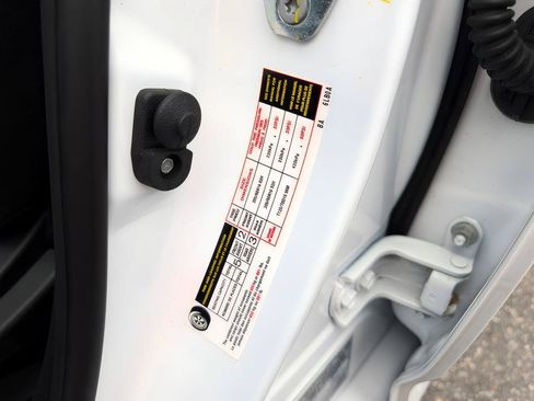 Used 2025 Nissan Sentra SV FWD image 31
