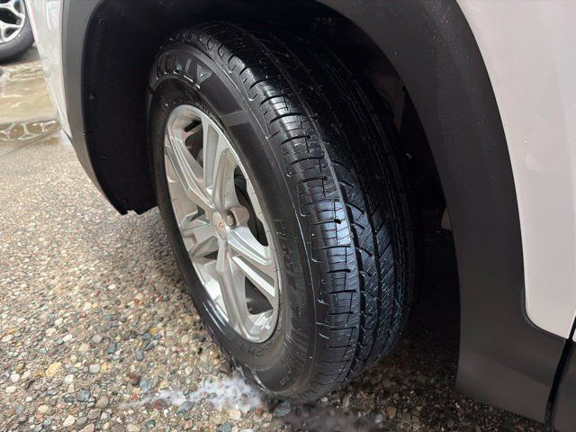 Used 2023 GMC Terrain SLE FWD image 10