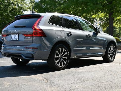 Certified 2024 Volvo XC60 B5 Core w/ Climate Package AWD/4WD image 7