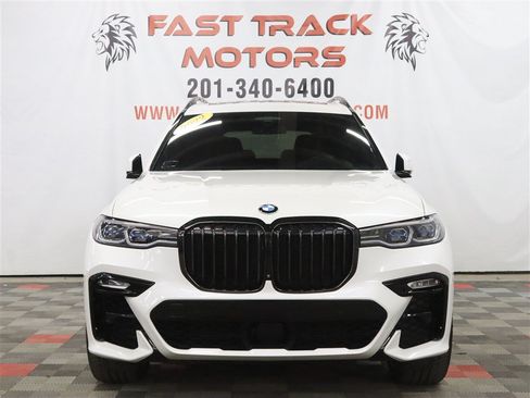 Used 2022 BMW X7 M50i AWD/4WD image 2