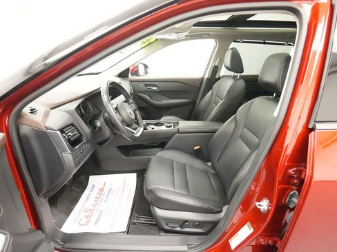 Used 2023 Nissan Rogue SL w/ SL Premium Package AWD/4WD image 16