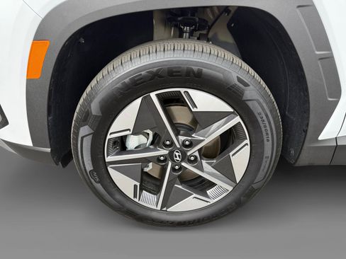 Certified 2025 Hyundai Tucson SEL image 9