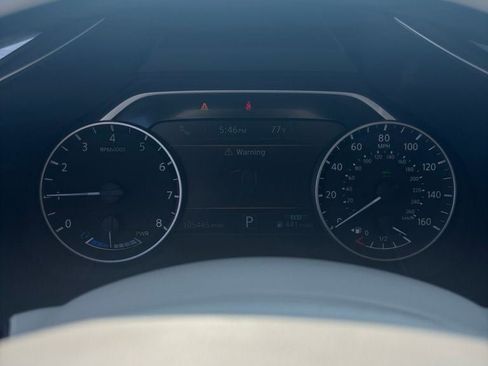 Used 2016 Nissan Murano Platinum w/ Platinum Technology Package FWD image 16