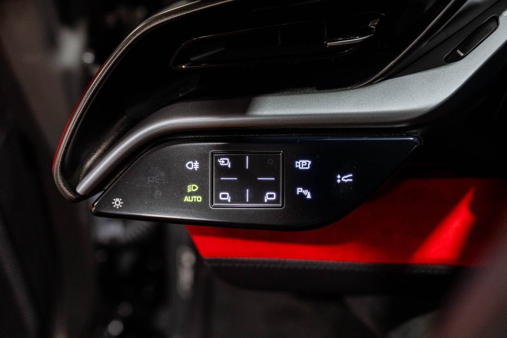 Used 2024 Ferrari SF90 Spider AWD/4WD image 57