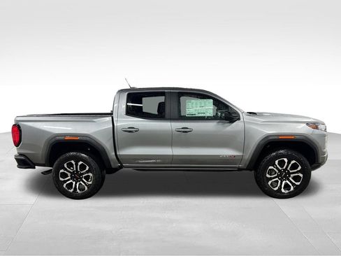 New 2026 GMC Canyon AT4 w/ AT4 Premium Package AWD/4WD image 3