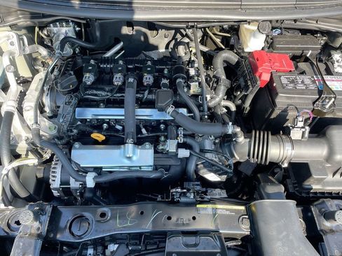 New 2025 Nissan Versa SR w/ Trunk Package image 34