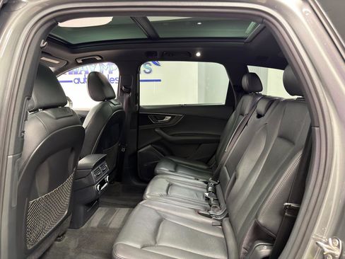 Used 2017 Audi Q7 3.0T Prestige AWD/4WD image 32