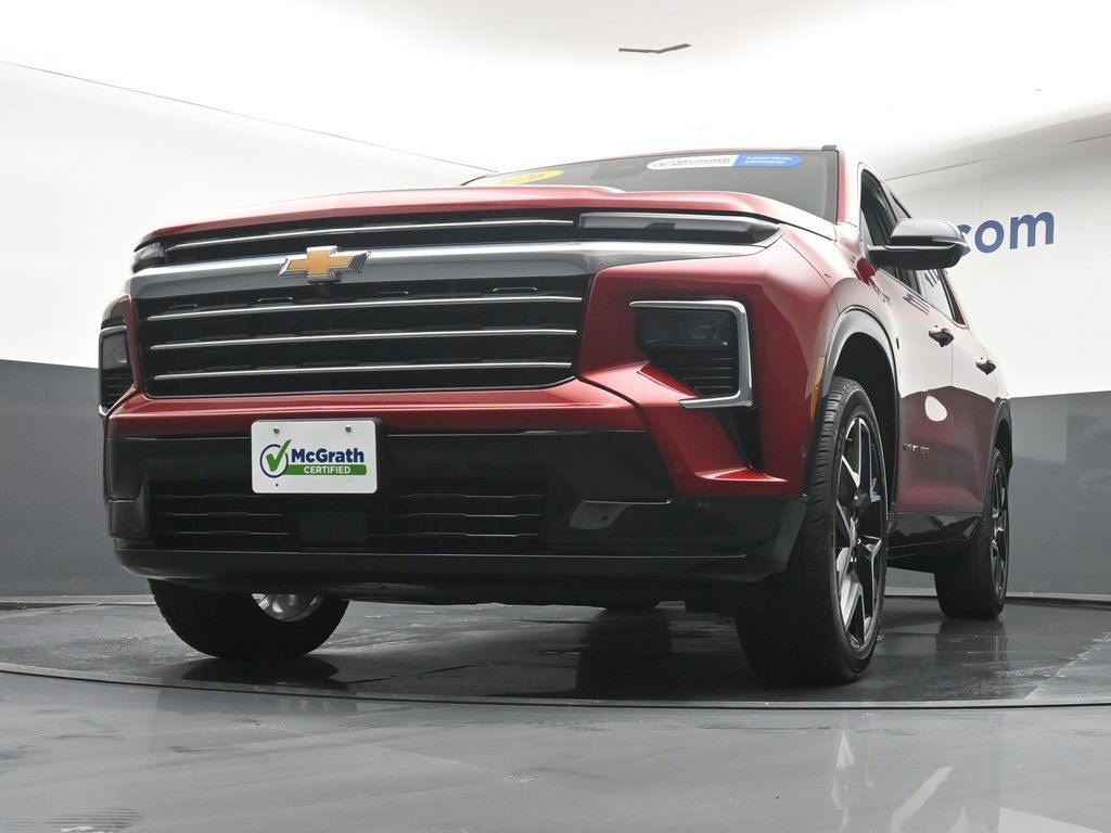 Used 2026 Chevrolet Traverse High Country AWD/4WD image 7