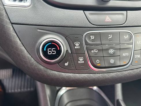 Used 2019 Chevrolet Malibu LT FWD image 10