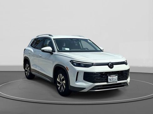 Certified 2026 Volkswagen Tiguan S FWD image 1