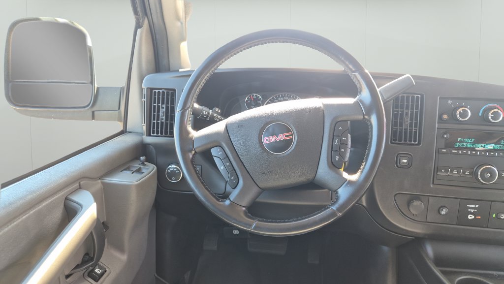 Used 2022 GMC Savana 3500 LS RWD image 14