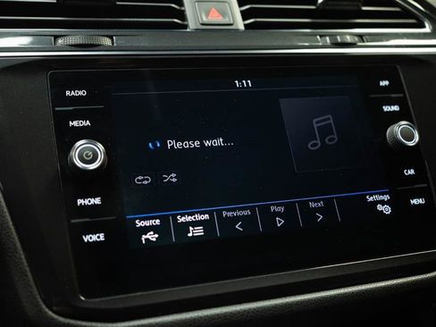 Used 2019 Volkswagen Tiguan SE image 20