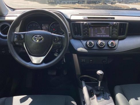 Used 2018 Toyota RAV4 LE w/ All Weather Liner Package AWD/4WD image 8