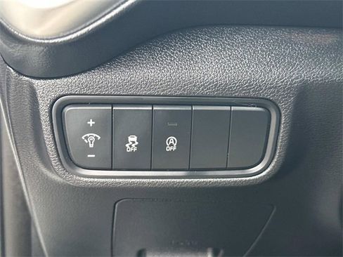 Certified 2023 Kia Soul LX image 11