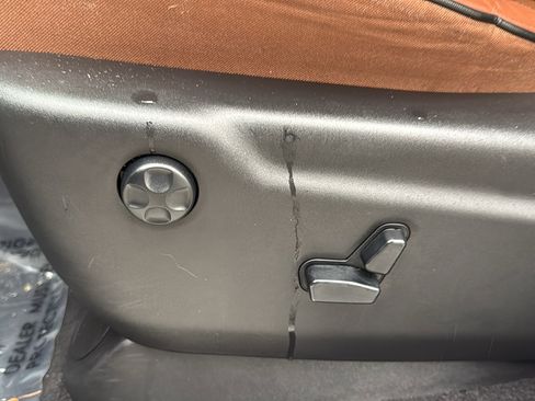 Used 2021 Jeep Grand Cherokee Overland image 12