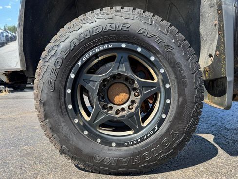 Used 2015 GMC Sierra 2500 SLE AWD/4WD image 13
