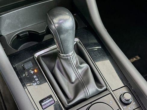 Used 2019 MAZDA MAZDA3 Hatchback image 24