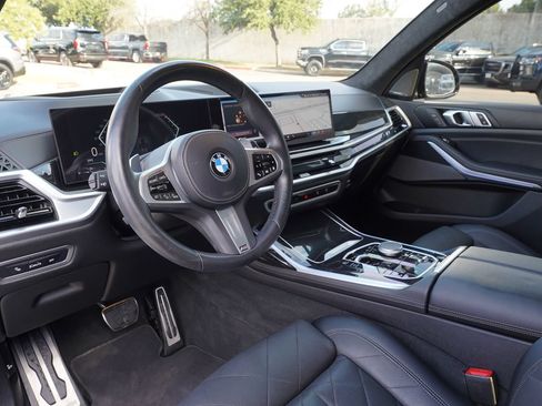 Used 2024 BMW X7 xDrive40i w/ M Sport Package AWD/4WD image 17