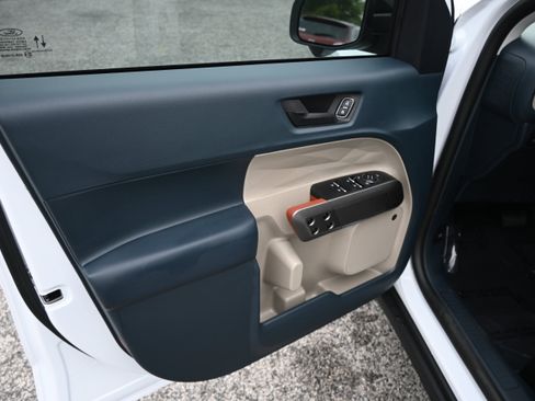 New 2026 Ford Maverick Lariat AWD/4WD image 15