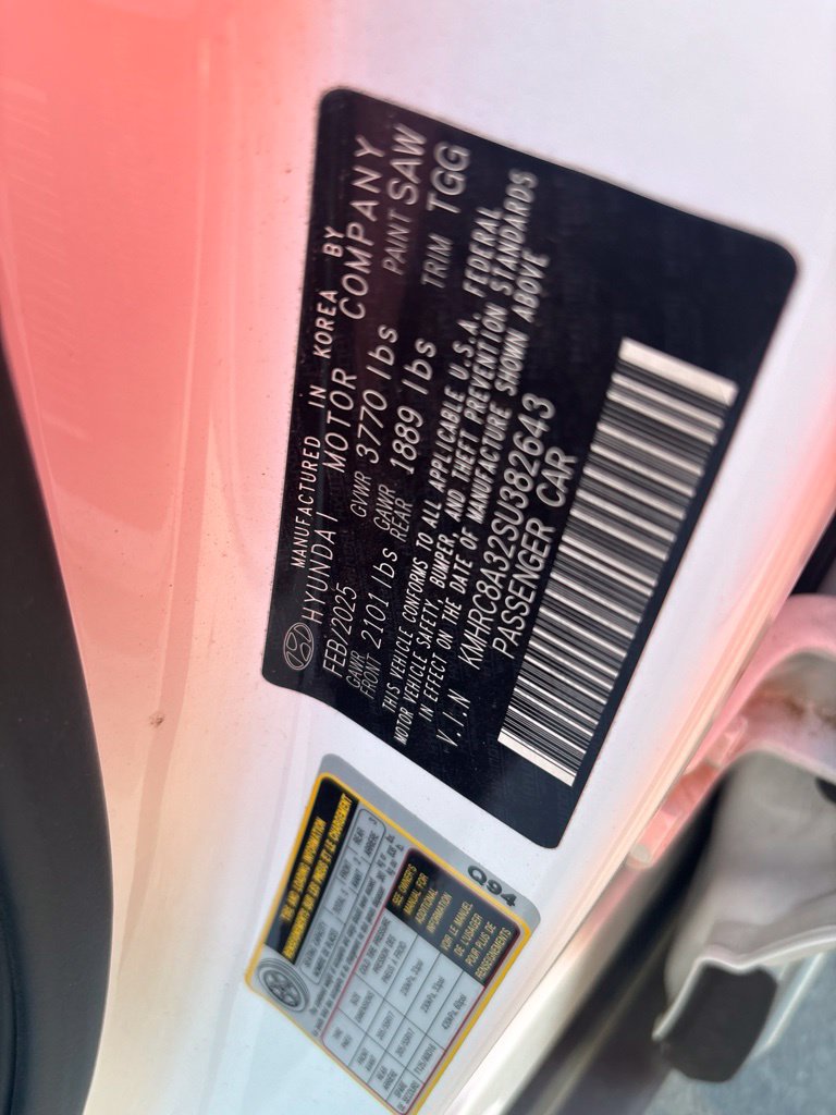Used 2025 Hyundai Venue SEL FWD image 7