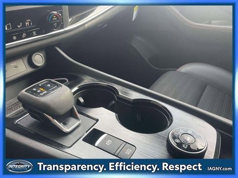 Used 2025 Nissan Rogue SV w/ Rock Creek Premium Package image 31