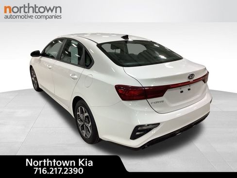 Certified 2020 Kia Forte LXS image 10