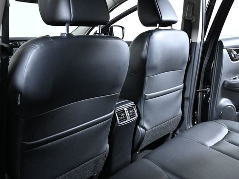 Used 2022 Nissan Rogue Sport SL image 28