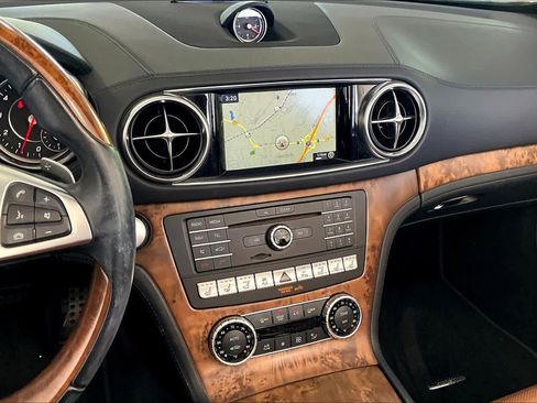 Certified 2018 Mercedes-Benz SL 450 image 7