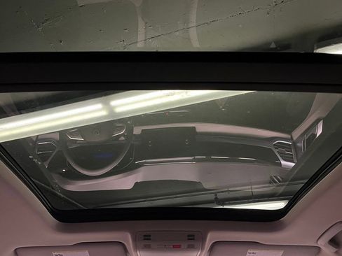New 2026 Volkswagen Taos SE AWD/4WD image 10