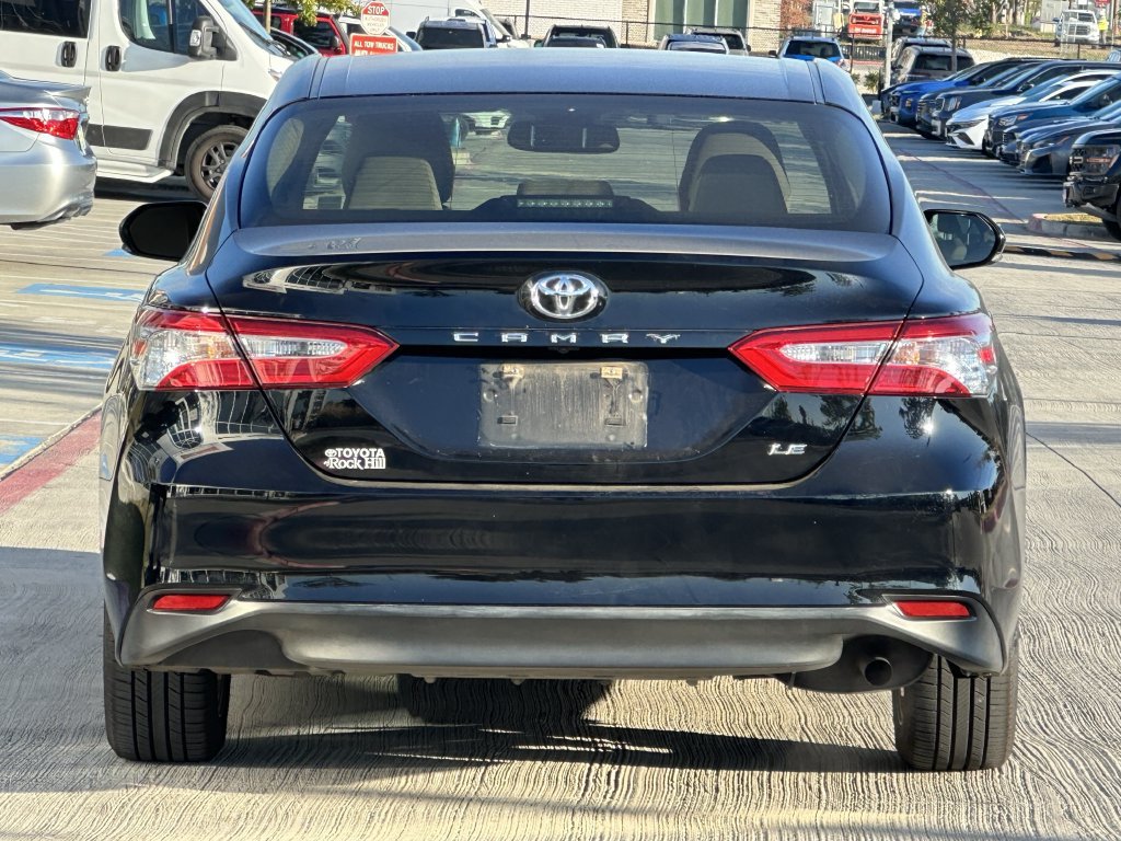 Used 2018 Toyota Camry LE w/ Moonroof Package FWD image 6