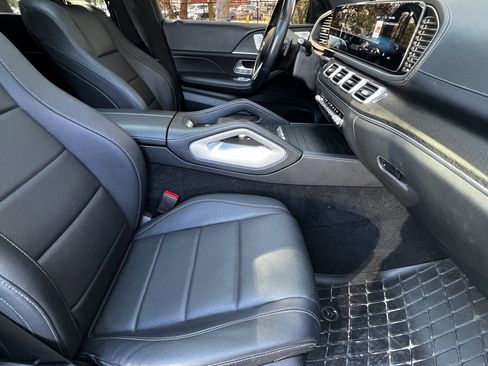 Used 2023 Mercedes-Benz GLS 450 4MATIC w/ AMG Line Exterior image 45