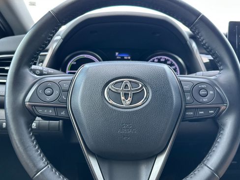 Used 2022 Toyota Camry SE FWD image 22