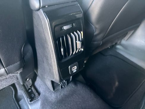 Used 2025 Jeep Compass Limited image 24