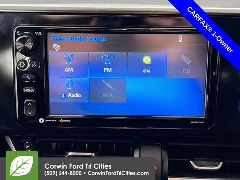 Used 2018 Toyota C-HR XLE image 21