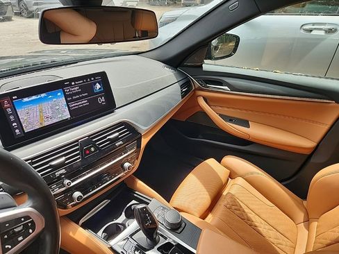 Used 2023 BMW 540i w/ M Sport Package RWD image 6