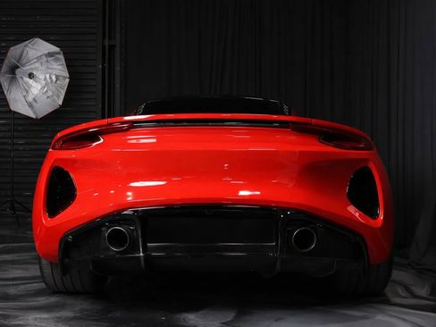 Used 2024 Lotus Emira First Edition image 5