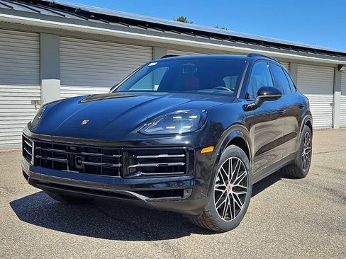 New 2026 Porsche Cayenne AWD/4WD image 1