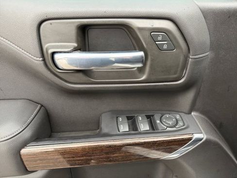 Used 2020 GMC Sierra 1500 Elevation w/ Elevation Value Package image 4