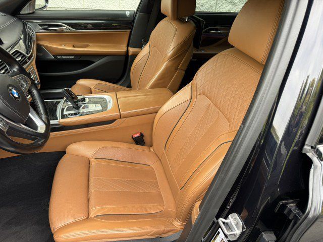 Used 2017 BMW 740i RWD image 7
