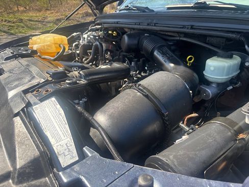 Used 2004 Ford F250 XLT image 41