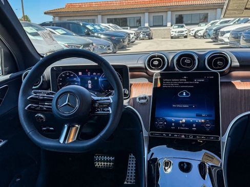 New 2025 Mercedes-Benz GLC 350e 4MATIC image 14