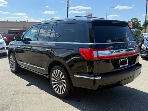 Used 2019 Lincoln Navigator Reserve w/ Cargo Package AWD/4WD image 7
