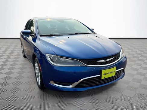 Used 2015 Chrysler 200 Limited w/ Convenience Group FWD image 3