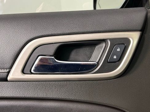 Used 2018 GMC Yukon Denali w/ Open Road Package image 38