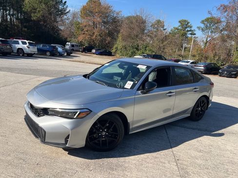 Used 2025 Honda Civic Sport image 4