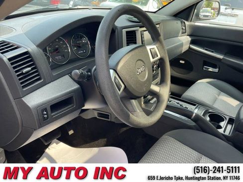 Used 2009 Jeep Grand Cherokee Laredo image 22