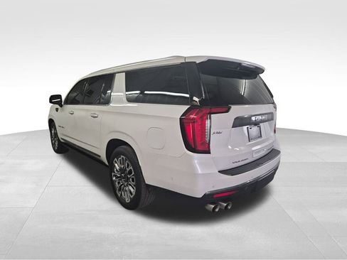 Used 2023 GMC Yukon XL Denali Ultimate image 7