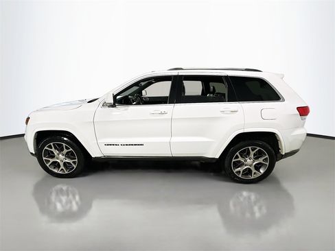 Used 2018 Jeep Grand Cherokee Limited image 5